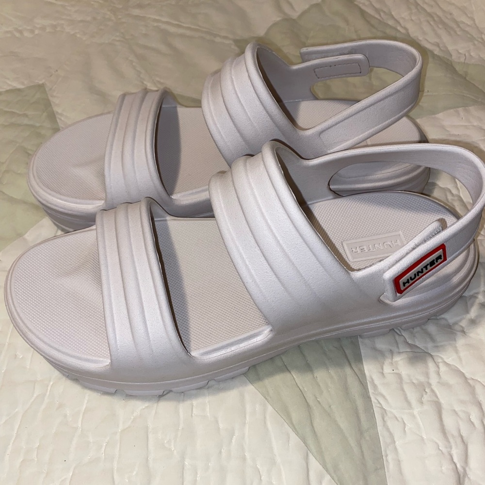 Hunter Bloom Algae White Sandals- Like New Condition